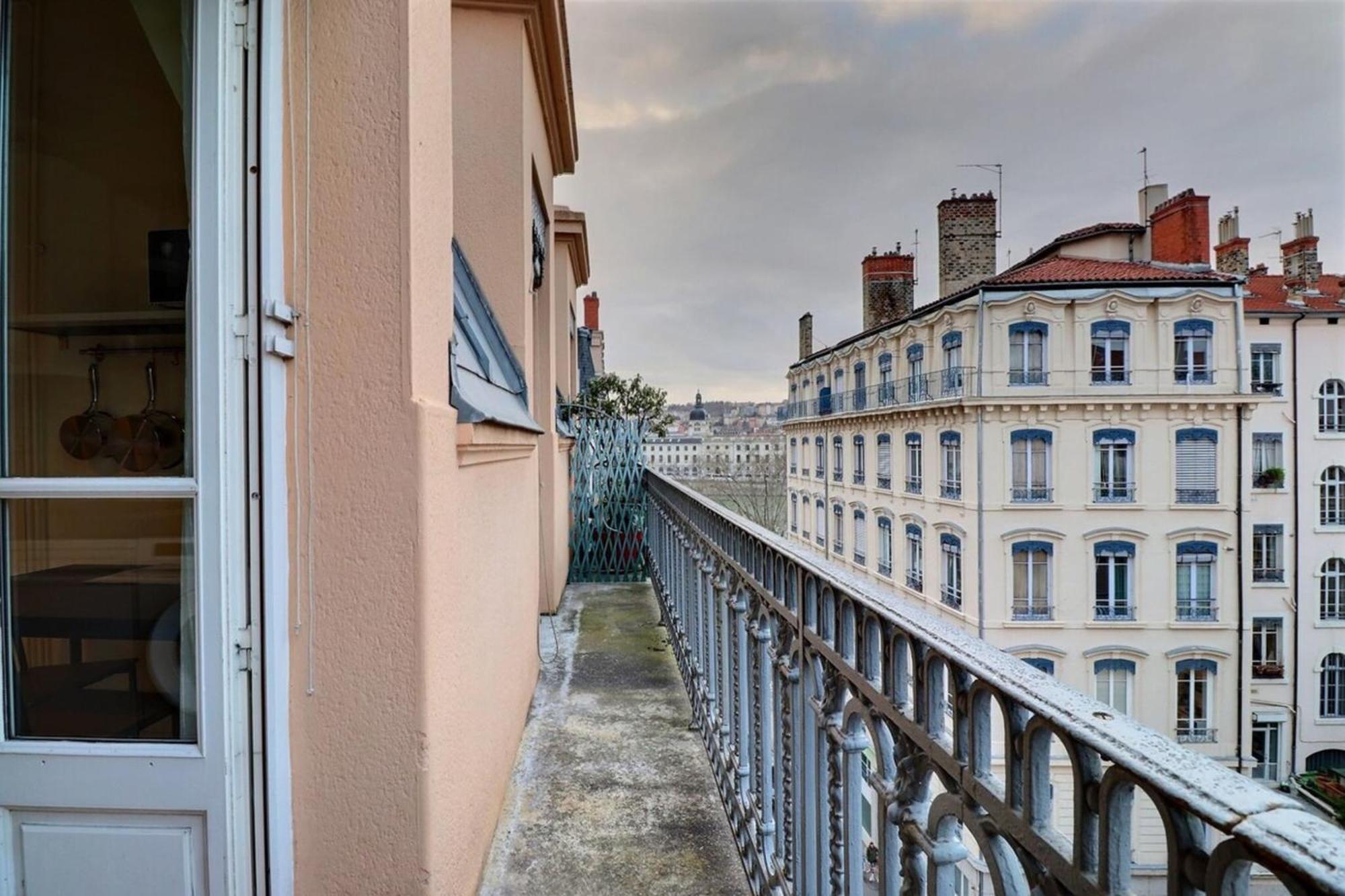 Chaponnay - Superb T2 Apartment - Lyon 3Rd ภายนอก รูปภาพ